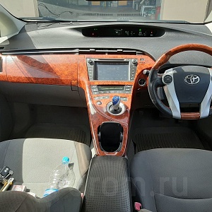 Toyota Prius PHV, 2009 год